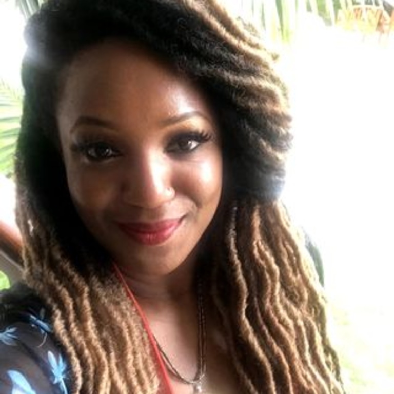 portrait of Iyana Leach