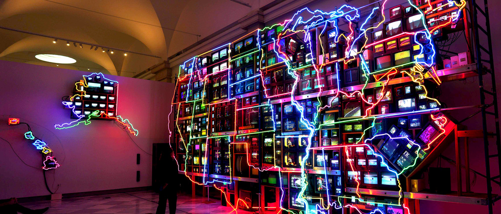 Nam June Paik, Electronic Superhighway: Continental U.S., Alaska, Hawaii. 1995. Smithsonian American Art Museum.